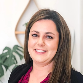 Dr Sonia Nicole Volante AHPRA-registered general practitioner in Glenella QLD